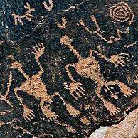 Newspaper Rock, Anasazi Indian petroglyphs showing anthropomorphs (human-like figures), zoomorphs (animal-like figures) and katsinas (spiritual figures), Petrified Forest National Park, Arizona
<BR><BR>More images at www.arterra.be</P>